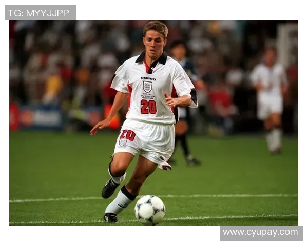 足球集锦：回顾球星经典瞬间，盘点足坛顶级传奇球员的巅峰表现