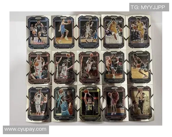 适合新手收藏的帕尼尼足球球星卡推荐与购买指南